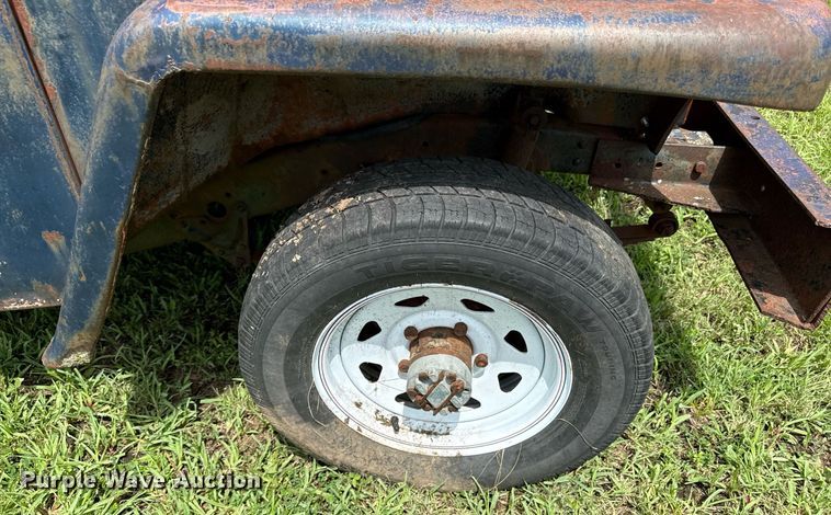 image for item ED4341 Jeep flatbed pickup truck