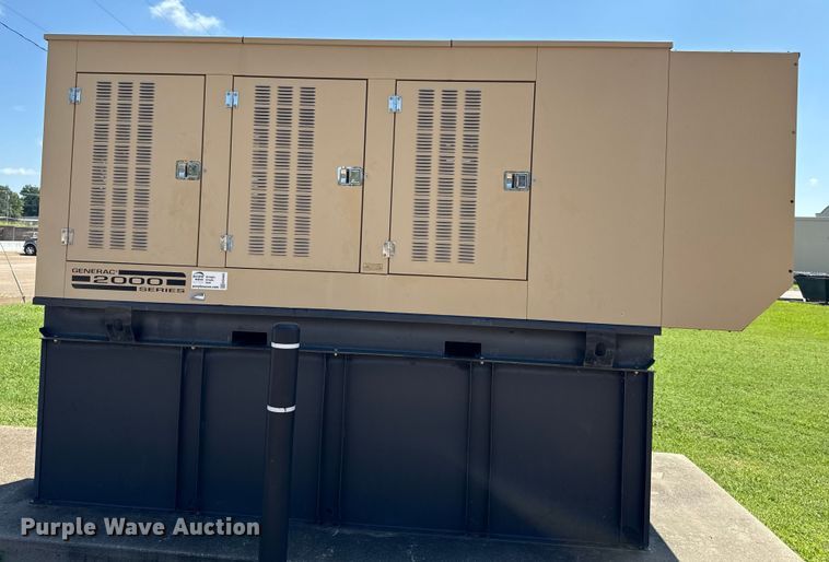 image for item ED4463 2001 Generac 2000 generator