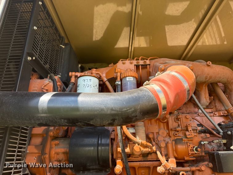 image for item ED4463 2001 Generac 2000 generator