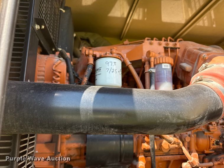 image for item ED4463 2001 Generac 2000 generator