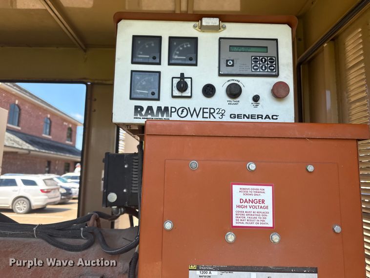 image for item ED4463 2001 Generac 2000 generator