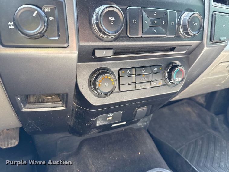 image for item ED5771 2018 Ford F150 SuperCrew pickup truck