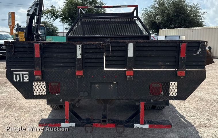 image for item ED5774 2016 Ford F450 Super Duty flatbed truck