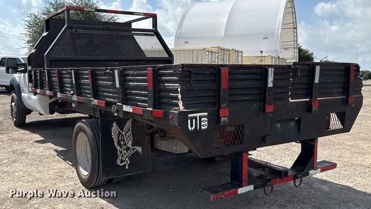 image for item ED5774 2016 Ford F450 Super Duty flatbed truck