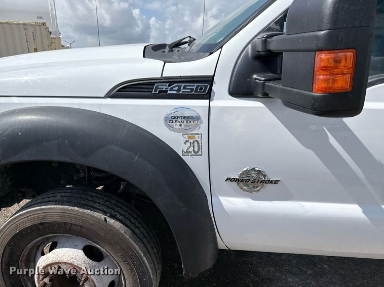 image for item ED5774 2016 Ford F450 Super Duty flatbed truck