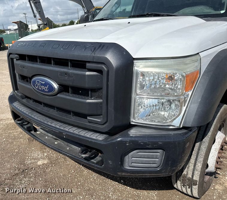 image for item ED5774 2016 Ford F450 Super Duty flatbed truck