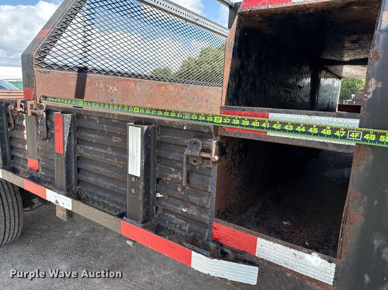 image for item ED5774 2016 Ford F450 Super Duty flatbed truck