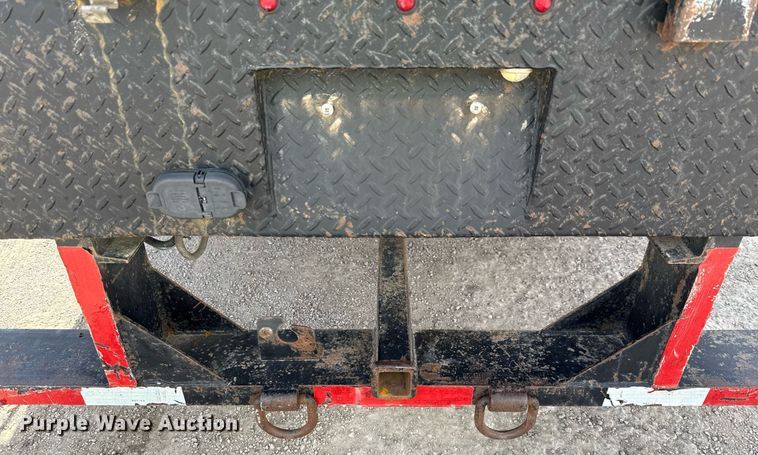 image for item ED5774 2016 Ford F450 Super Duty flatbed truck