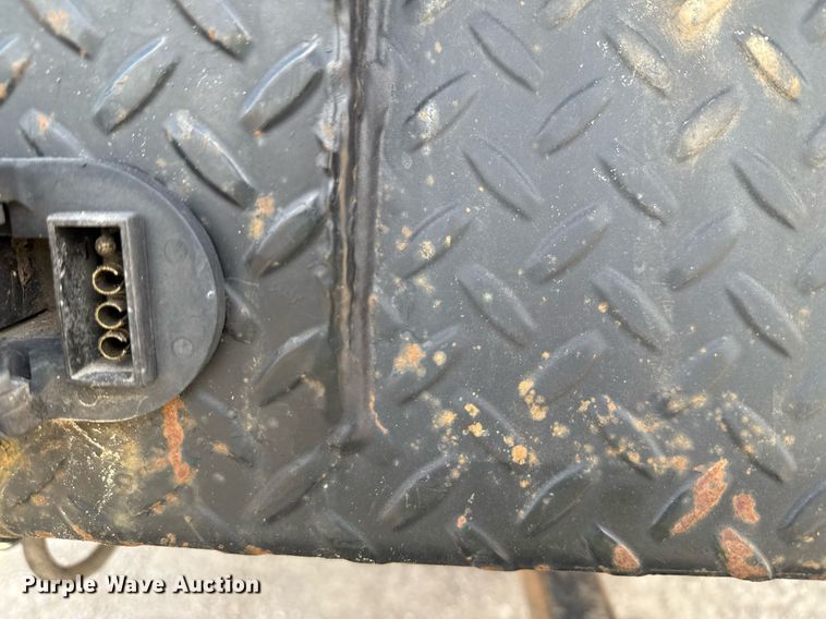 image for item ED5774 2016 Ford F450 Super Duty flatbed truck