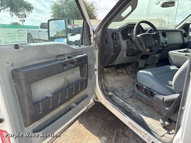 image for item ED5774 2016 Ford F450 Super Duty flatbed truck