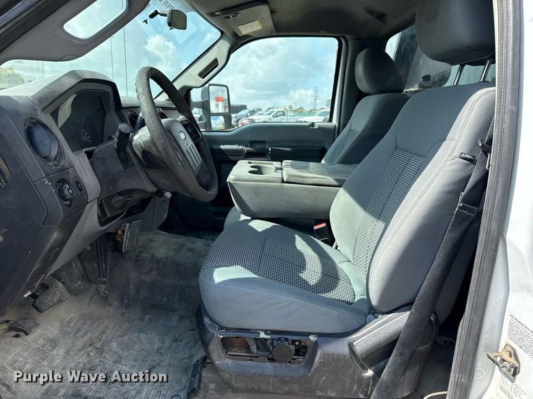 image for item ED5774 2016 Ford F450 Super Duty flatbed truck