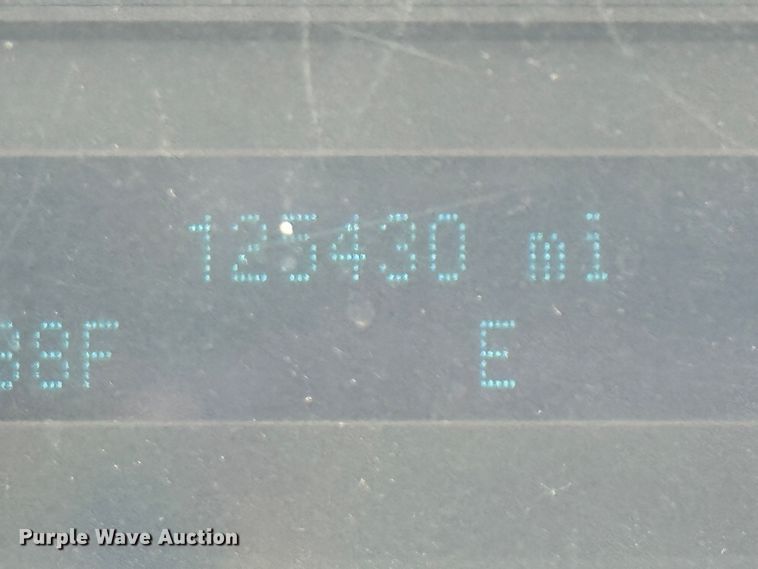 image for item ED5774 2016 Ford F450 Super Duty flatbed truck