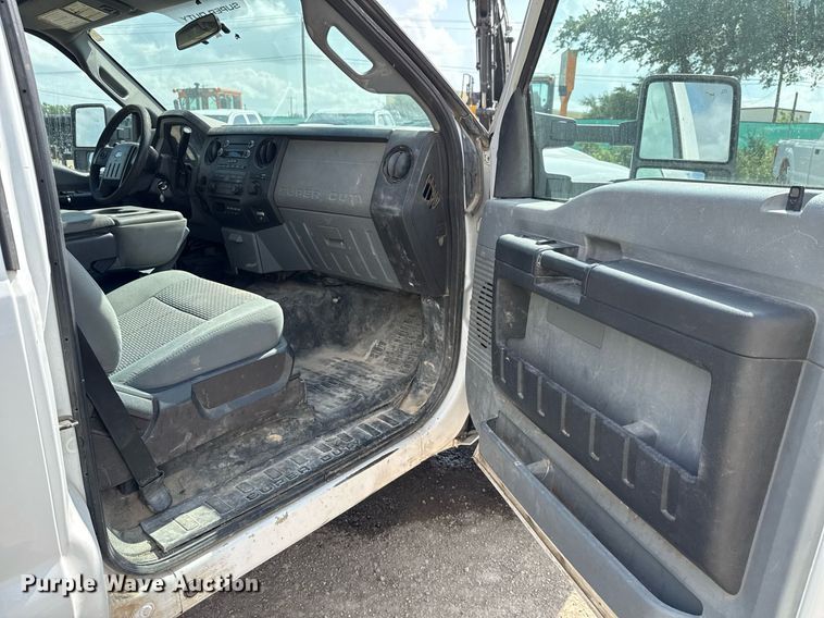 image for item ED5774 2016 Ford F450 Super Duty flatbed truck