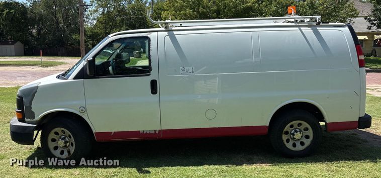 image for item EE3947 2010 Chevrolet Express 1500 van