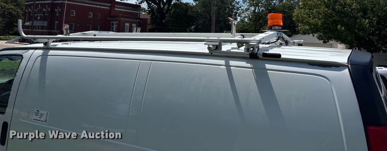 image for item EE3947 2010 Chevrolet Express 1500 van