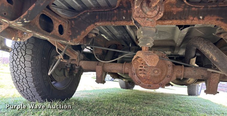 image for item EE3947 2010 Chevrolet Express 1500 van