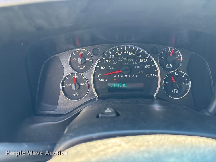 image for item EE3947 2010 Chevrolet Express 1500 van