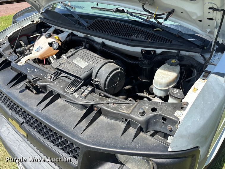 image for item EE3947 2010 Chevrolet Express 1500 van