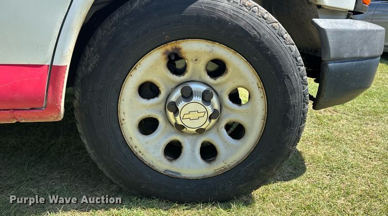 image for item EE3947 2010 Chevrolet Express 1500 van