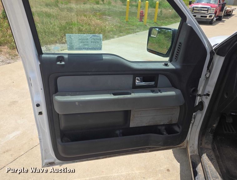 image for item EF1756 2012 Ford F150 pickup truck