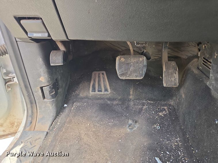 image for item EF1756 2012 Ford F150 pickup truck