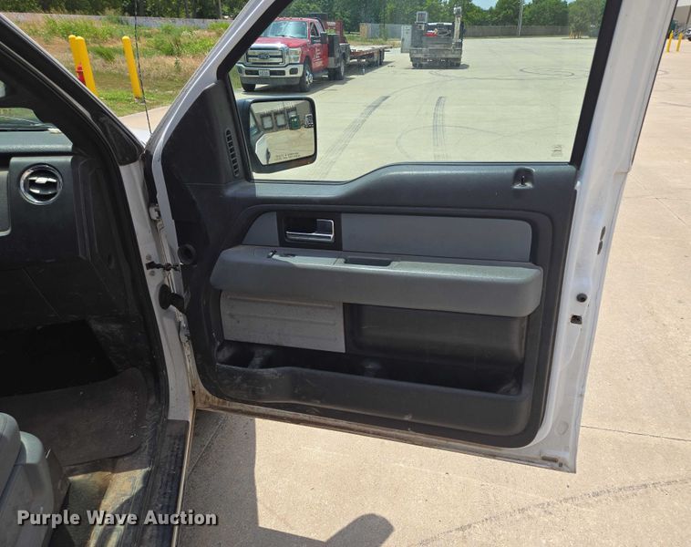 image for item EF1756 2012 Ford F150 pickup truck