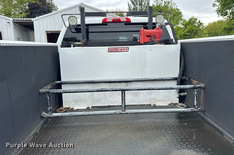 image for item EF2032 2018 Chevrolet Silverado 3500HD Crew Cab utility bed pickup truck