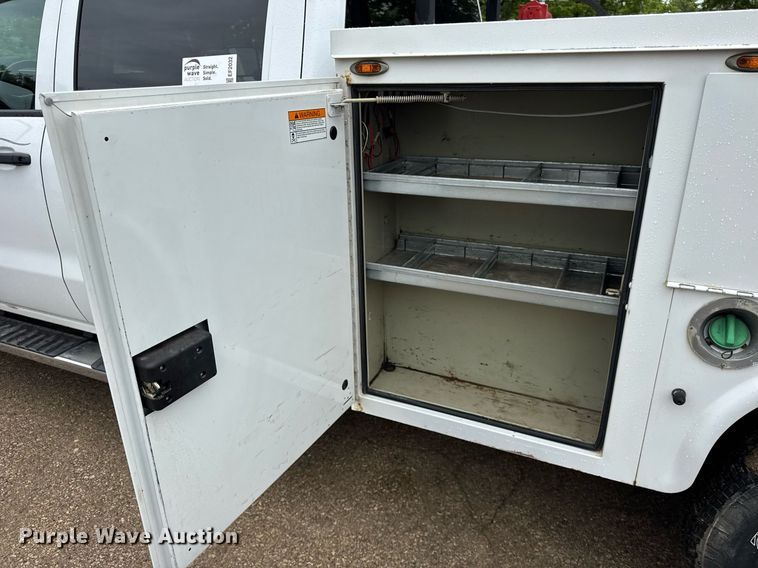 image for item EF2032 2018 Chevrolet Silverado 3500HD Crew Cab utility bed pickup truck