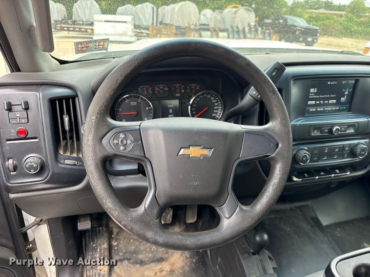 image for item EF2032 2018 Chevrolet Silverado 3500HD Crew Cab utility bed pickup truck