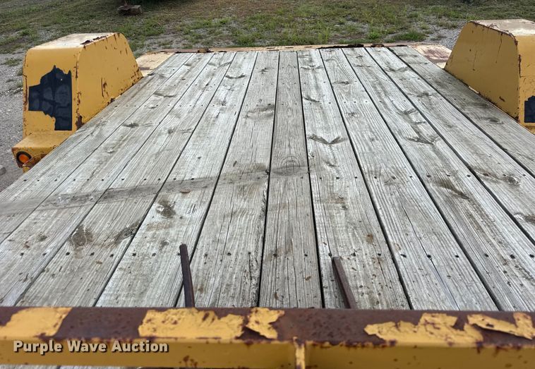 image for item EF2152 2007 B-B Trailers tilt deck equipment trailer
