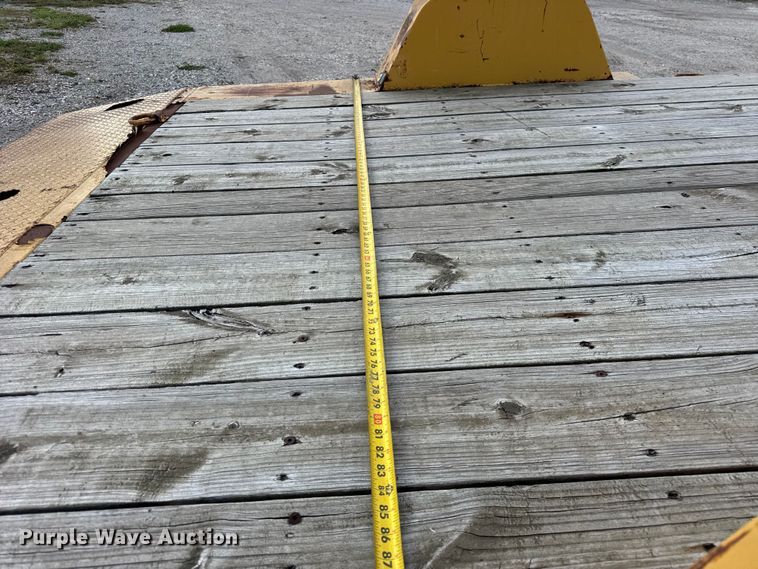 image for item EF2152 2007 B-B Trailers tilt deck equipment trailer