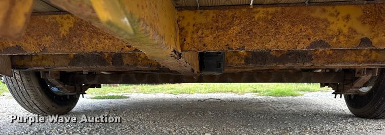 image for item EF2152 2007 B-B Trailers tilt deck equipment trailer