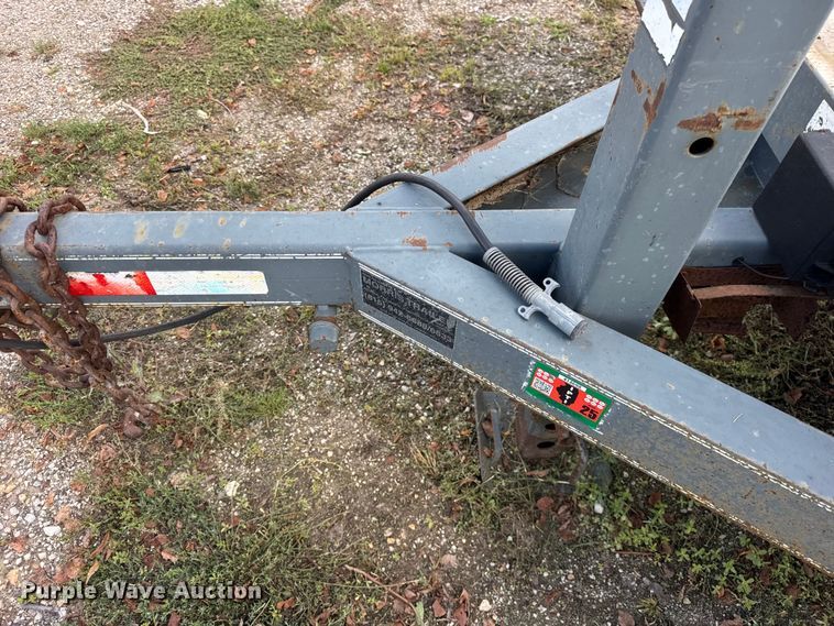 image for item EF2153 2000 B-B equipment trailer