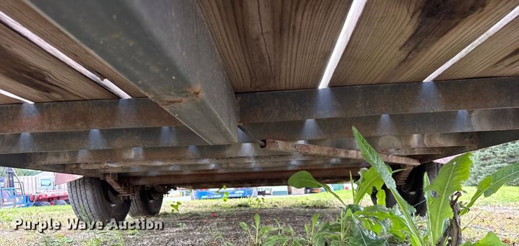 image for item EF2153 2000 B-B equipment trailer