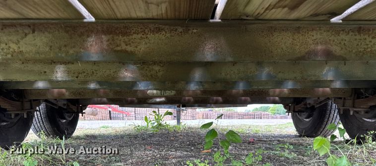 image for item EF2153 2000 B-B equipment trailer