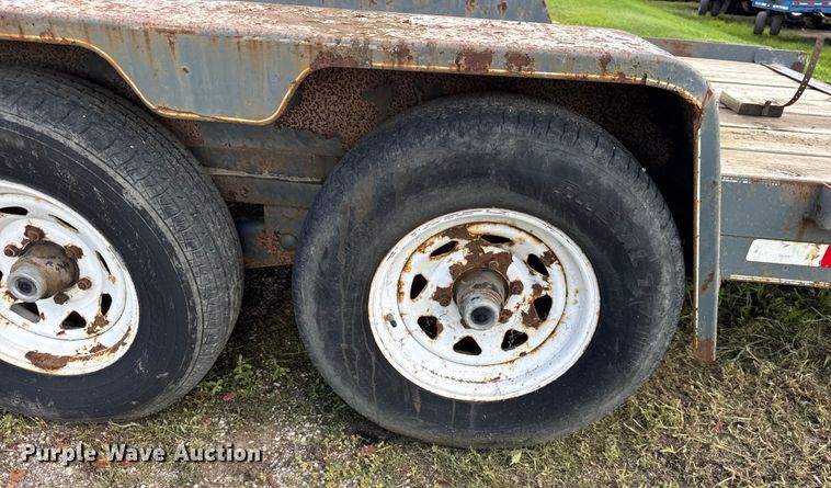 image for item EF2153 2000 B-B equipment trailer