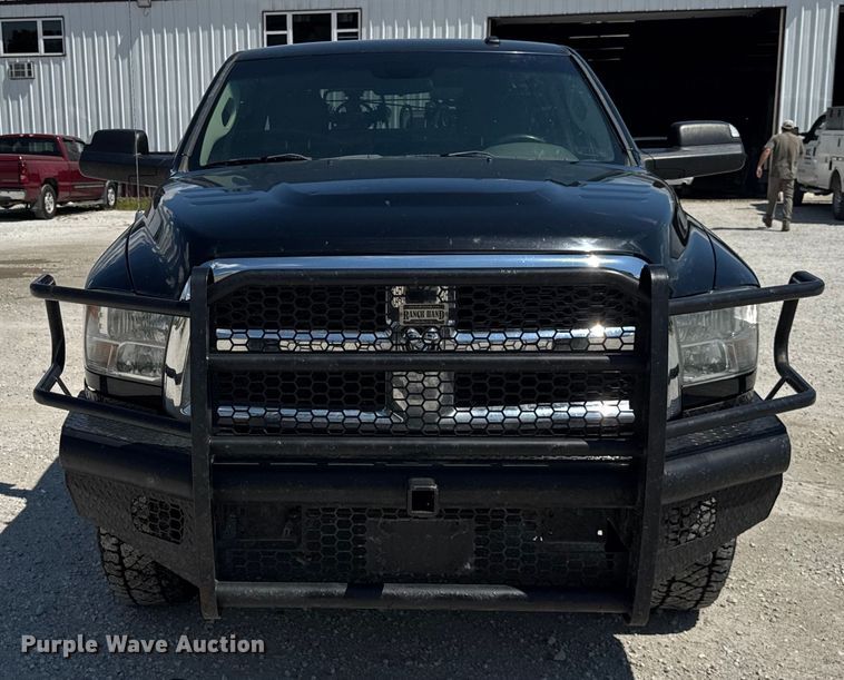 image for item EF2162 2013 Dodge Ram 3500 Crew Cab utility bed pickup truck