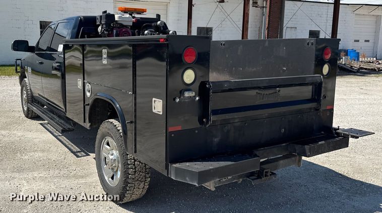 image for item EF2162 2013 Dodge Ram 3500 Crew Cab utility bed pickup truck