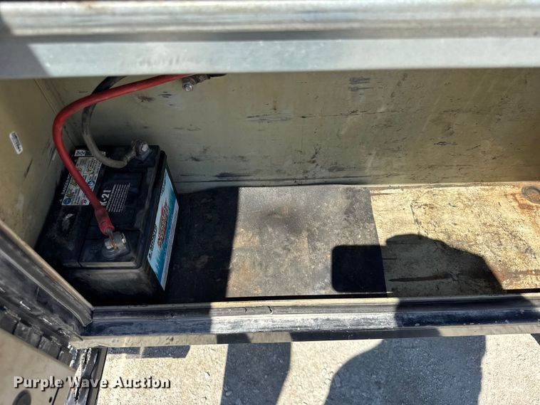 image for item EF2162 2013 Dodge Ram 3500 Crew Cab utility bed pickup truck