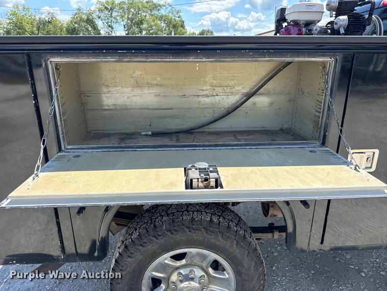 image for item EF2162 2013 Dodge Ram 3500 Crew Cab utility bed pickup truck