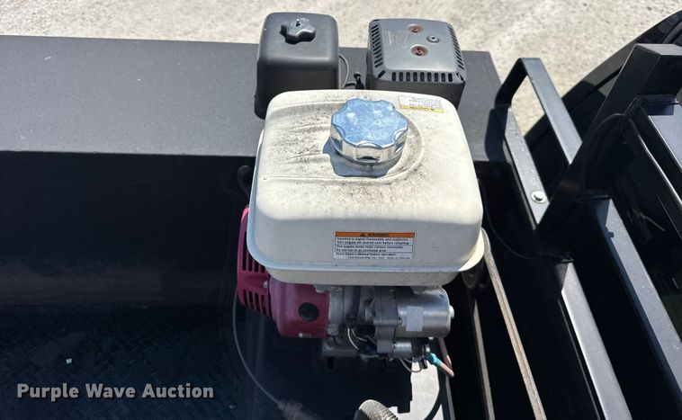 image for item EF2162 2013 Dodge Ram 3500 Crew Cab utility bed pickup truck