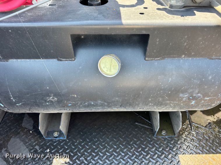 image for item EF2162 2013 Dodge Ram 3500 Crew Cab utility bed pickup truck