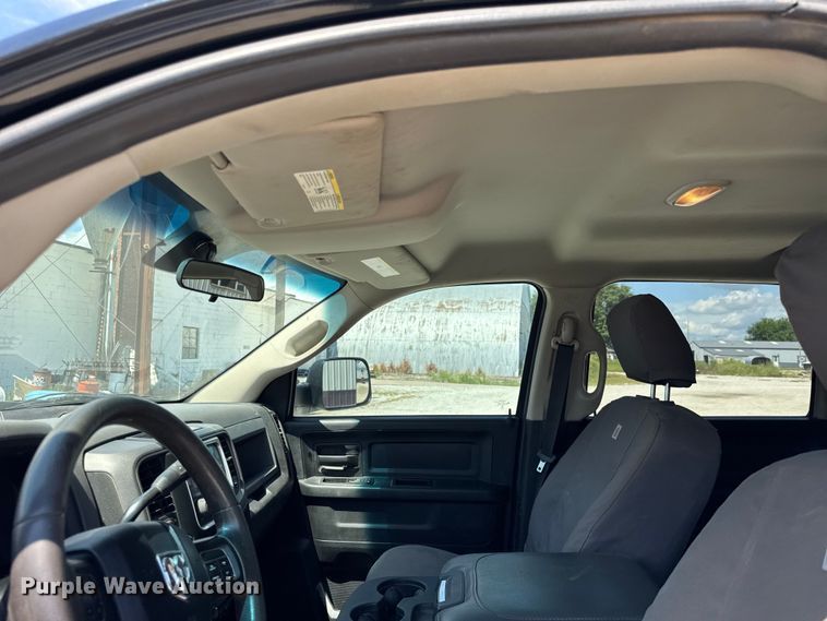 image for item EF2162 2013 Dodge Ram 3500 Crew Cab utility bed pickup truck