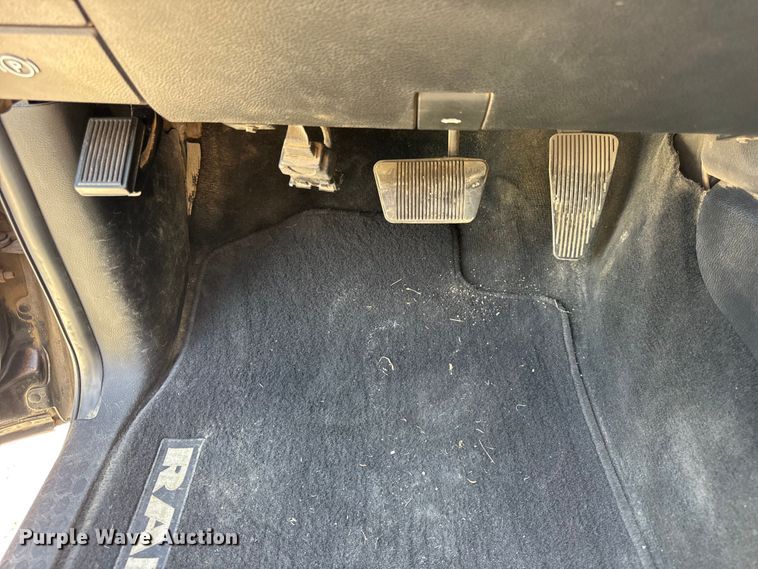 image for item EF2162 2013 Dodge Ram 3500 Crew Cab utility bed pickup truck