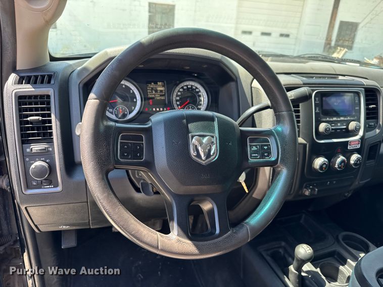 image for item EF2162 2013 Dodge Ram 3500 Crew Cab utility bed pickup truck