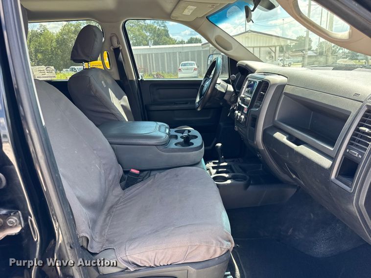 image for item EF2162 2013 Dodge Ram 3500 Crew Cab utility bed pickup truck