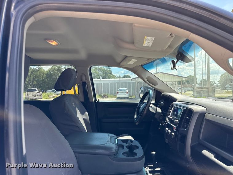 image for item EF2162 2013 Dodge Ram 3500 Crew Cab utility bed pickup truck