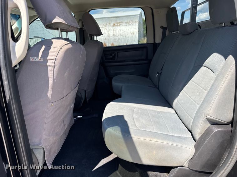 image for item EF2162 2013 Dodge Ram 3500 Crew Cab utility bed pickup truck