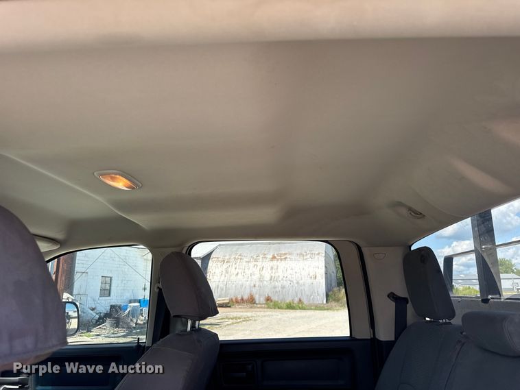 image for item EF2162 2013 Dodge Ram 3500 Crew Cab utility bed pickup truck