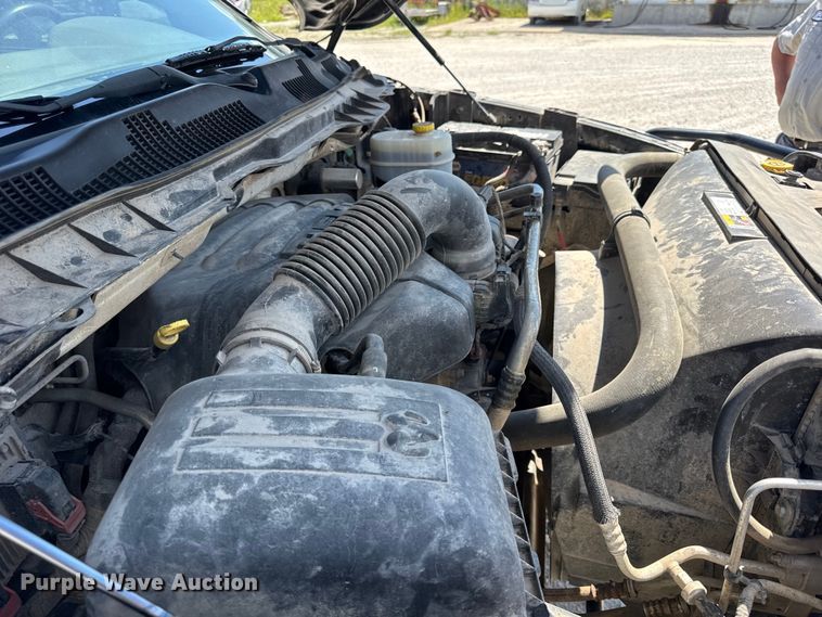 image for item EF2162 2013 Dodge Ram 3500 Crew Cab utility bed pickup truck